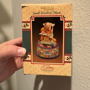 Enesco Music Box “Time with Grandpa” from 1988 with original box collectors